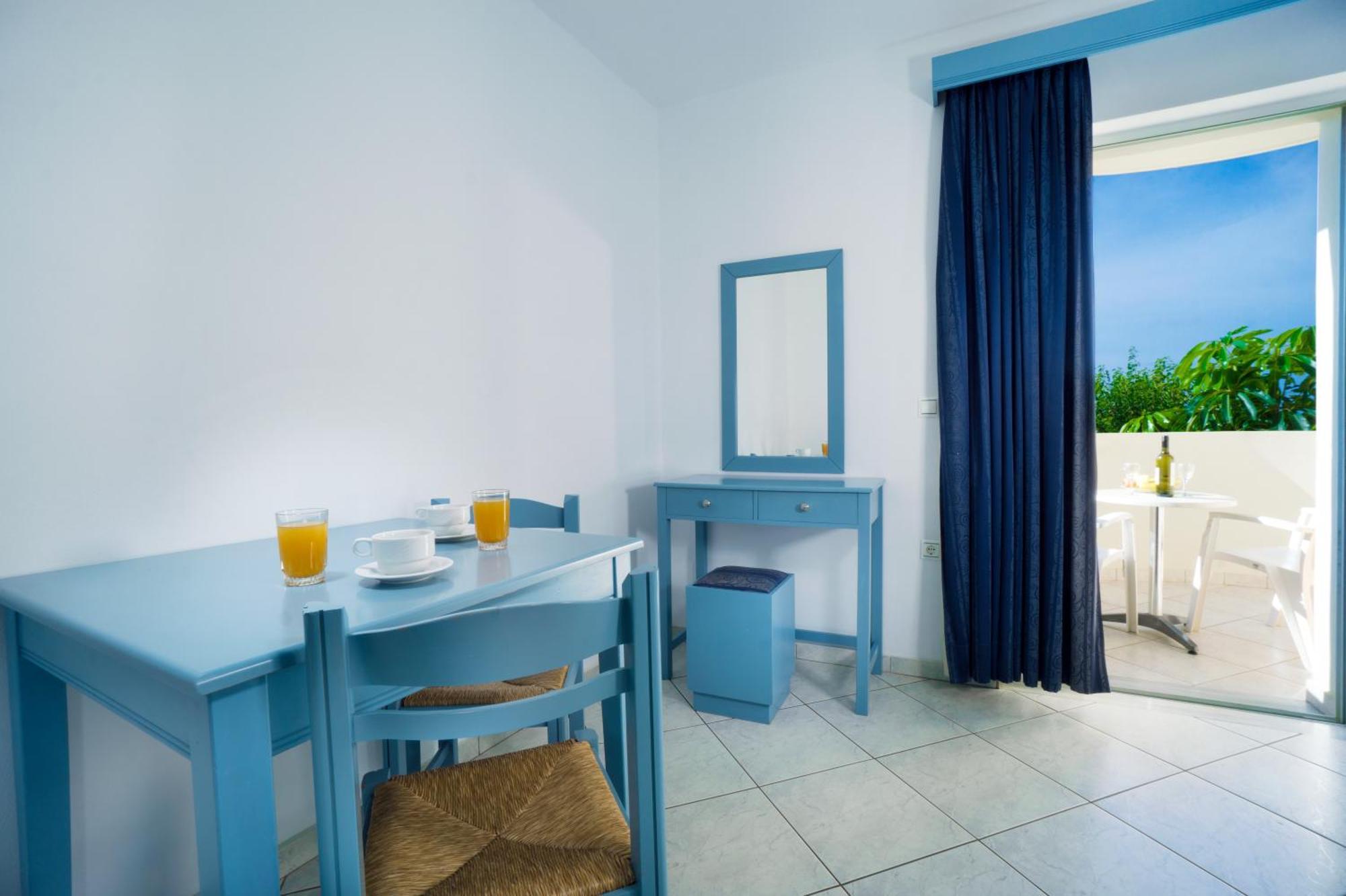Georgina Apartahotel