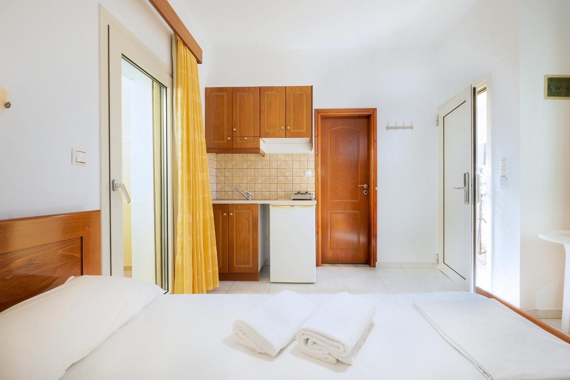 Georgina Apartahotel 2*