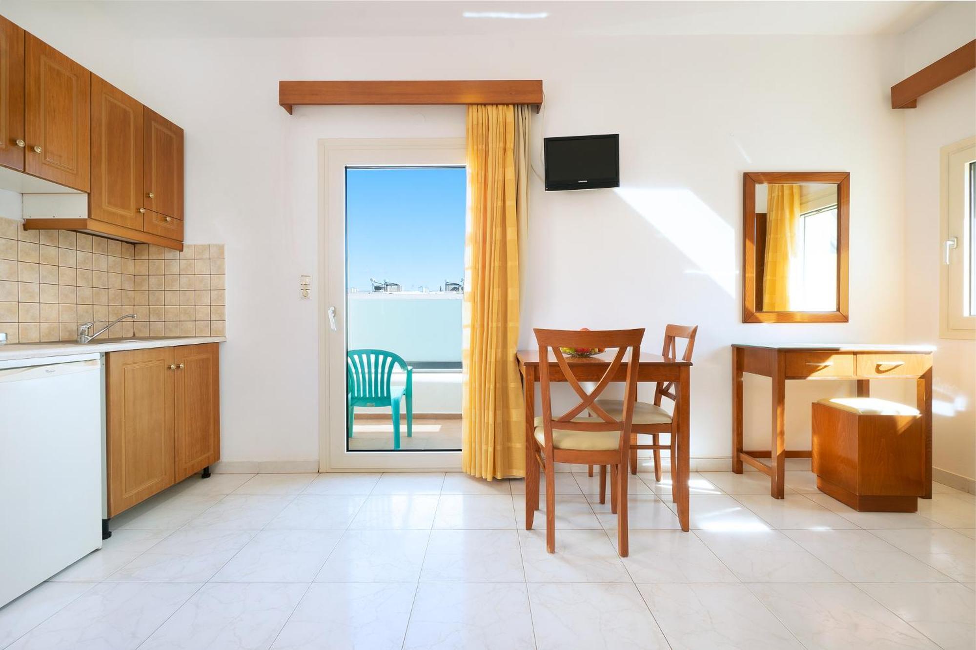 Georgina Apartahotel 2*