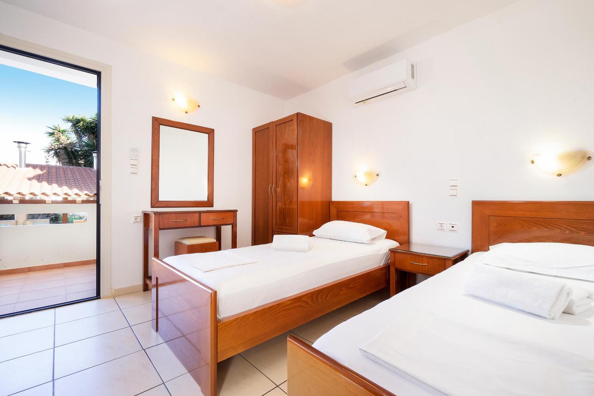 Apartahotel Georgina Agia Marina